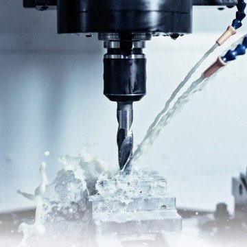 Perçage CNC avec lubrification